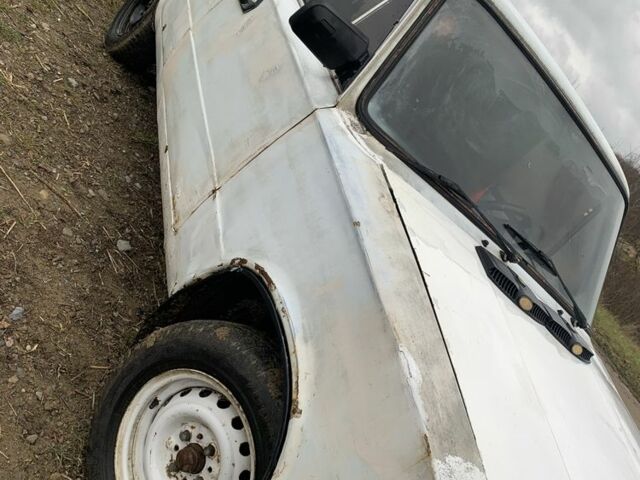 Білий ВАЗ 2101, об'ємом двигуна 1.6 л та пробігом 100 тис. км за 350 $, фото 4 на Automoto.ua