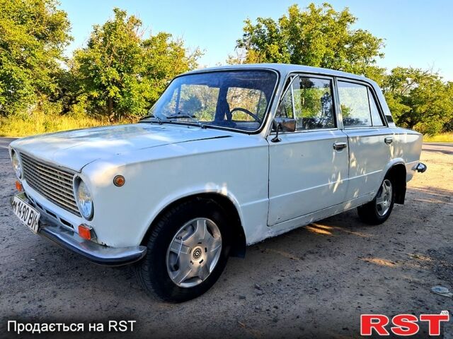 Белый ВАЗ 2101, объемом двигателя 1.3 л и пробегом 92 тыс. км за 600 $, фото 1 на Automoto.ua