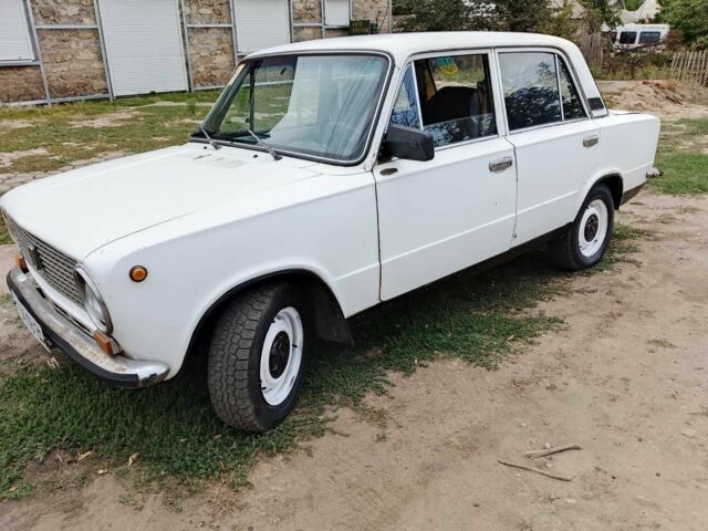 Білий ВАЗ 2101, об'ємом двигуна 0 л та пробігом 1 тис. км за 17000 $, фото 2 на Automoto.ua