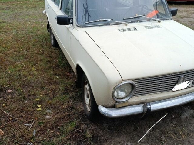 Білий ВАЗ 2101, об'ємом двигуна 1 л та пробігом 60 тис. км за 242 $, фото 1 на Automoto.ua