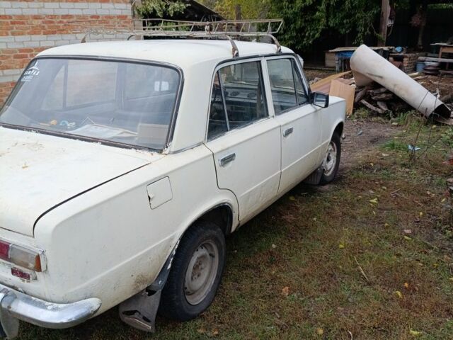 Білий ВАЗ 2101, об'ємом двигуна 1 л та пробігом 60 тис. км за 242 $, фото 4 на Automoto.ua