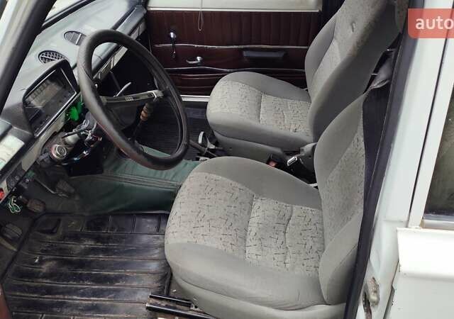 Белый ВАЗ 2101, объемом двигателя 1.2 л и пробегом 500 тыс. км за 650 $, фото 2 на Automoto.ua