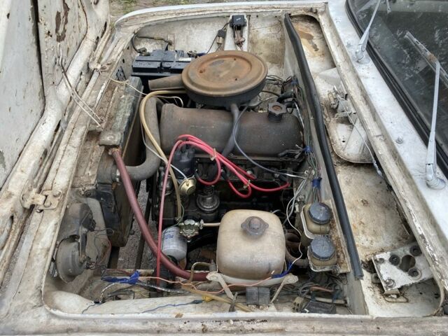 Белый ВАЗ 2101, объемом двигателя 0 л и пробегом 2 тыс. км за 300 $, фото 3 на Automoto.ua