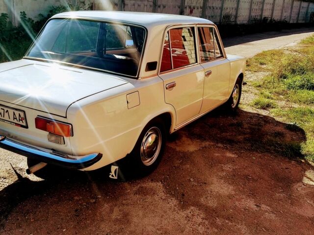 Белый ВАЗ 2101, объемом двигателя 1.3 л и пробегом 79 тыс. км за 3800 $, фото 2 на Automoto.ua