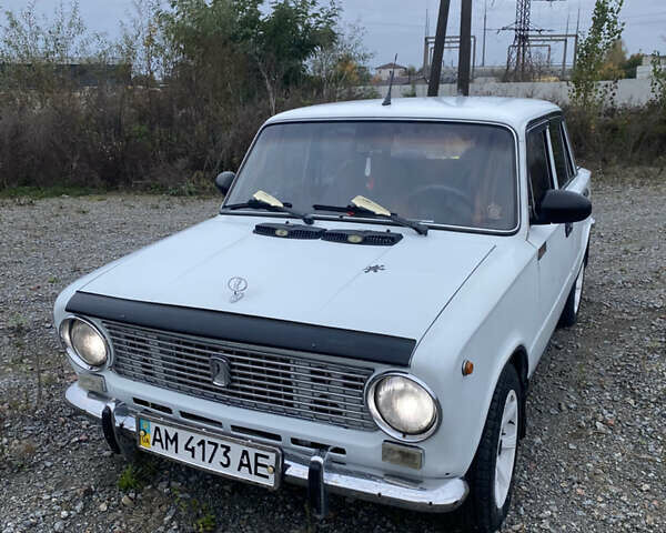 Белый ВАЗ 2101, объемом двигателя 1.2 л и пробегом 40 тыс. км за 1000 $, фото 14 на Automoto.ua