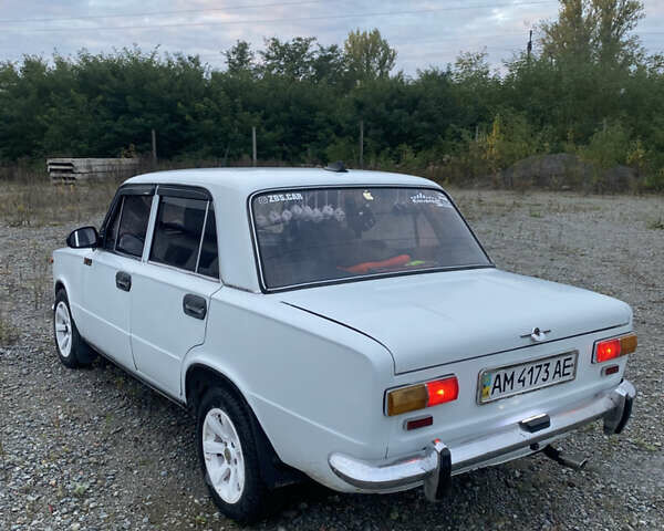 Белый ВАЗ 2101, объемом двигателя 1.2 л и пробегом 40 тыс. км за 1000 $, фото 6 на Automoto.ua