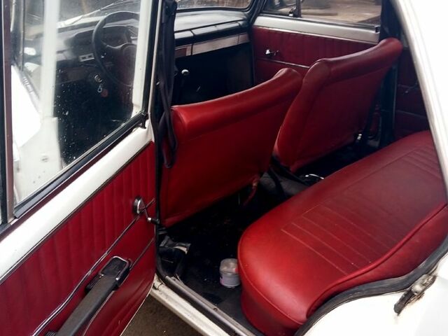 Белый ВАЗ 2101, объемом двигателя 1.2 л и пробегом 45 тыс. км за 650 $, фото 8 на Automoto.ua