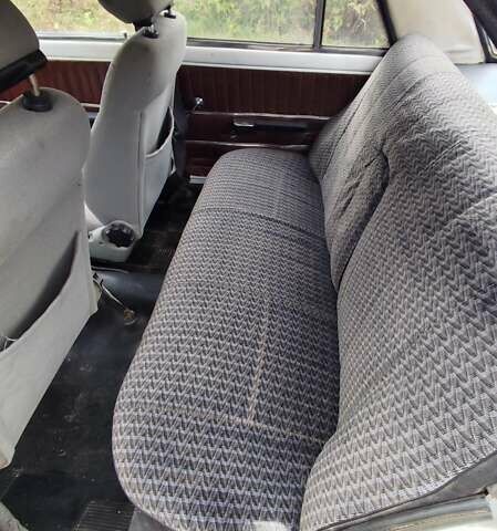 Белый ВАЗ 2101, объемом двигателя 1.2 л и пробегом 500 тыс. км за 650 $, фото 4 на Automoto.ua