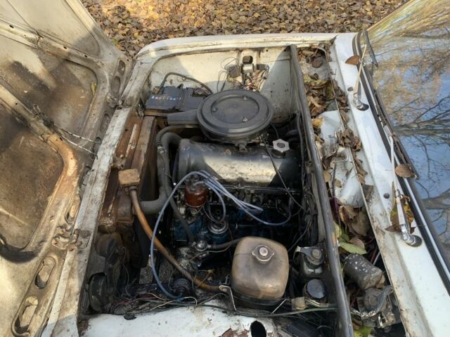 Белый ВАЗ 2101, объемом двигателя 1.5 л и пробегом 99 тыс. км за 358 $, фото 5 на Automoto.ua