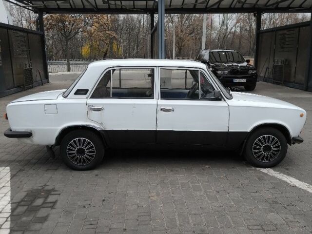 Белый ВАЗ 2101, объемом двигателя 0 л и пробегом 222 тыс. км за 350 $, фото 3 на Automoto.ua