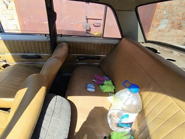 Белый ВАЗ 2101, объемом двигателя 1.2 л и пробегом 111 тыс. км за 800 $, фото 2 на Automoto.ua