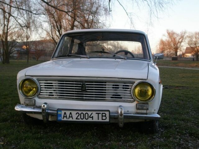 Белый ВАЗ 2101, объемом двигателя 1.2 л и пробегом 70 тыс. км за 1000 $, фото 1 на Automoto.ua