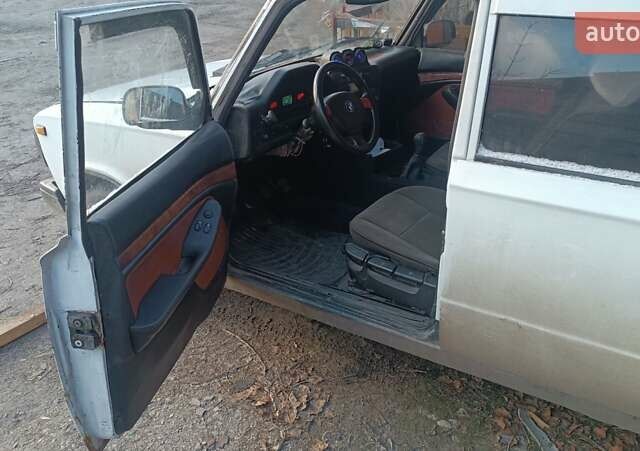 Белый ВАЗ 2101, объемом двигателя 1.2 л и пробегом 200 тыс. км за 750 $, фото 2 на Automoto.ua
