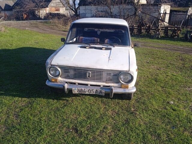 Білий ВАЗ 2101, об'ємом двигуна 0 л та пробігом 330 тис. км за 473 $, фото 2 на Automoto.ua