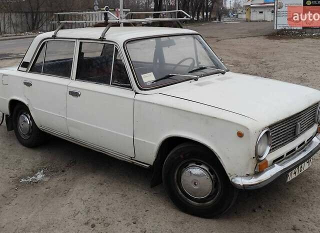 Белый ВАЗ 2101, объемом двигателя 1.3 л и пробегом 52 тыс. км за 500 $, фото 2 на Automoto.ua