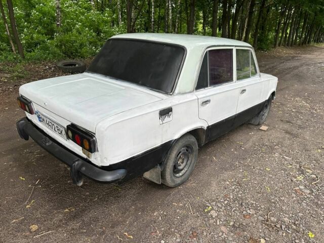 Белый ВАЗ 2101, объемом двигателя 1.2 л и пробегом 200 тыс. км за 241 $, фото 4 на Automoto.ua
