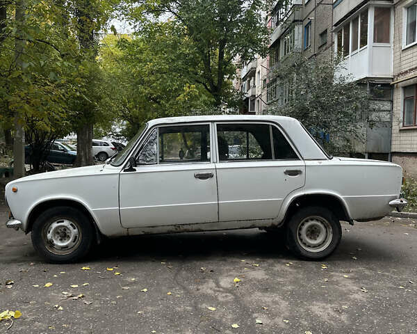 ВАЗ 2101 1979 в Кропивницком (Кировограде) на Automoto.ua Белый ВАЗ 2101, объемом двигателя 1.2 л и пробегом 48 тыс. км за 650 $, фото 3 на Automoto.ua
