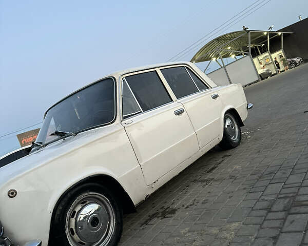 Білий ВАЗ 2101, об'ємом двигуна 1.7 л та пробігом 200 тис. км за 481 $, фото 10 на Automoto.ua