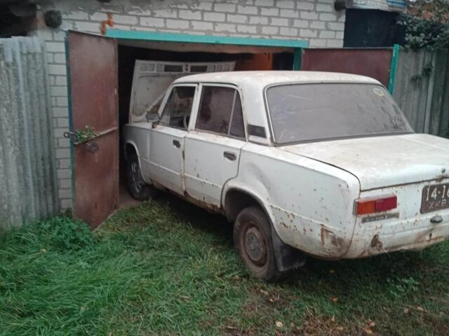 Белый ВАЗ 2101, объемом двигателя 0 л и пробегом 300 тыс. км за 121 $, фото 1 на Automoto.ua