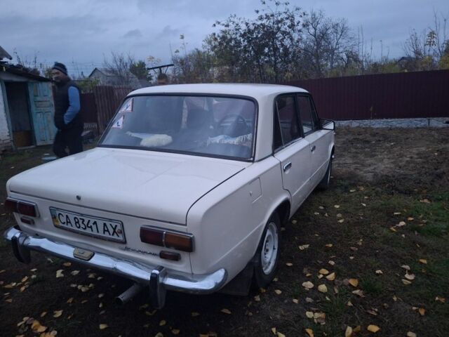 ВАЗ 2101 1979 в Шполе на Automoto.ua Белый ВАЗ 2101, объемом двигателя 1 л и пробегом 1 тыс. км за 650 $, фото 4 на Automoto.ua