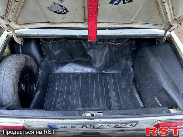 Белый ВАЗ 2101, объемом двигателя 1.2 л и пробегом 150 тыс. км за 300 $, фото 5 на Automoto.ua