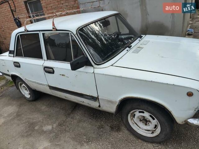 ВАЗ 2101 1979 в Кропивницком (Кировограде) на Automoto.ua Белый ВАЗ 2101, объемом двигателя 1.2 л и пробегом 200 тыс. км за 700 $, фото 2 на Automoto.ua