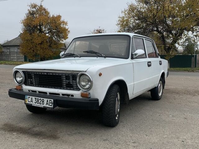 Белый ВАЗ 2101, объемом двигателя 1.5 л и пробегом 3 тыс. км за 572 $, фото 4 на Automoto.ua