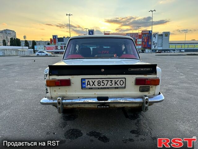 Белый ВАЗ 2101, объемом двигателя 1.2 л и пробегом 150 тыс. км за 300 $, фото 1 на Automoto.ua