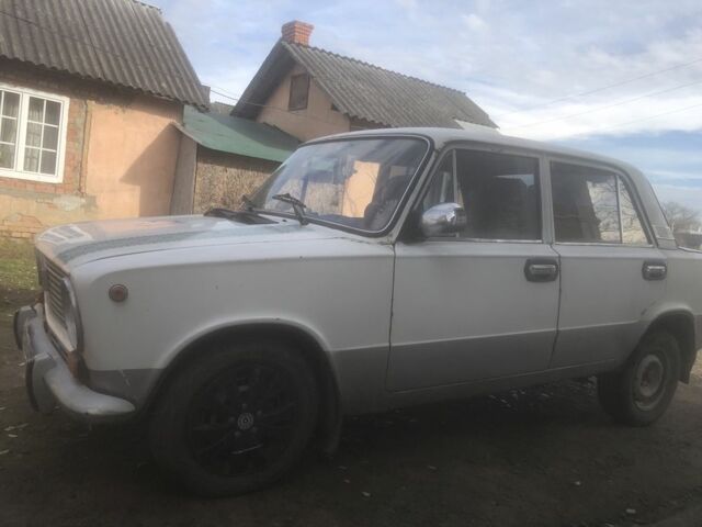 Белый ВАЗ 2101, объемом двигателя 1.2 л и пробегом 150 тыс. км за 650 $, фото 3 на Automoto.ua