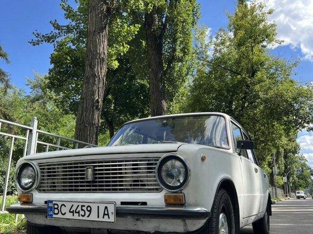Белый ВАЗ 2101, объемом двигателя 1.3 л и пробегом 22 тыс. км за 596 $, фото 2 на Automoto.ua