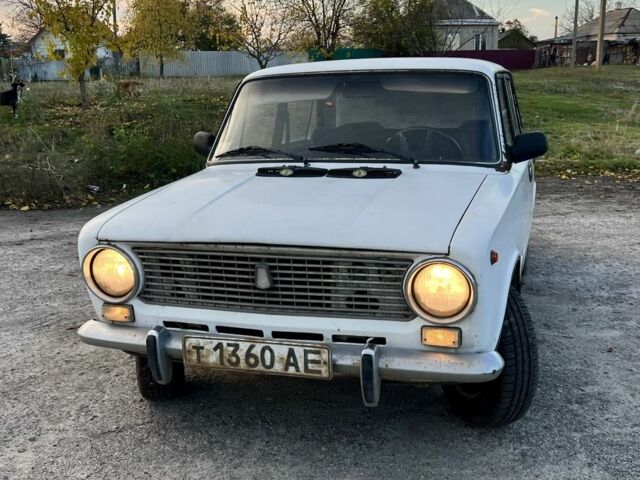 Белый ВАЗ 2101, объемом двигателя 0 л и пробегом 2 тыс. км за 596 $, фото 10 на Automoto.ua