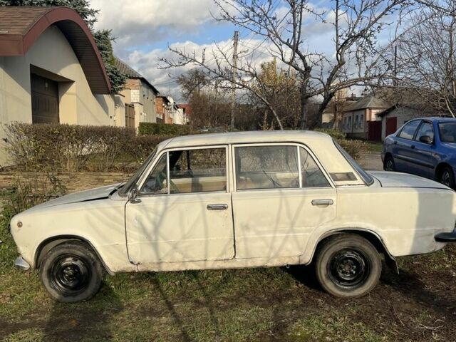 Белый ВАЗ 2101, объемом двигателя 1.2 л и пробегом 200 тыс. км за 333 $, фото 1 на Automoto.ua
