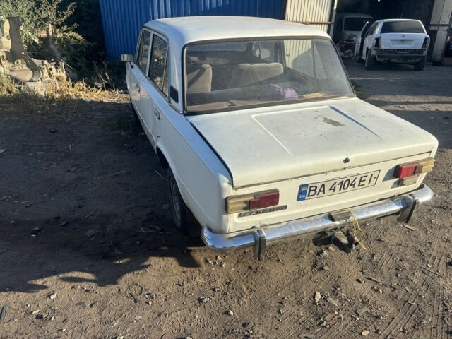 Белый ВАЗ 2101, объемом двигателя 1.3 л и пробегом 200 тыс. км за 304 $, фото 2 на Automoto.ua