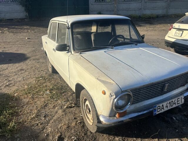 Белый ВАЗ 2101, объемом двигателя 1.3 л и пробегом 200 тыс. км за 304 $, фото 5 на Automoto.ua