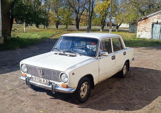 Білий ВАЗ 2101, об'ємом двигуна 1.3 л та пробігом 290 тис. км за 951 $, фото 1 на Automoto.ua
