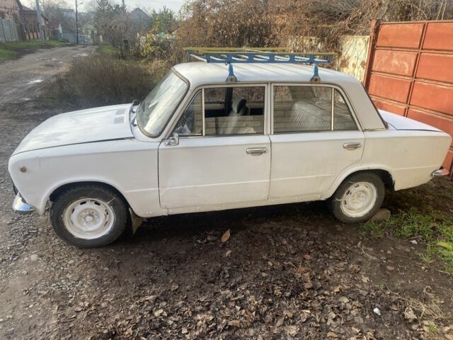 Білий ВАЗ 2101, об'ємом двигуна 1.5 л та пробігом 200 тис. км за 350 $, фото 1 на Automoto.ua