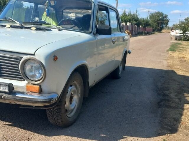 Белый ВАЗ 2101, объемом двигателя 0 л и пробегом 79 тыс. км за 800 $, фото 1 на Automoto.ua