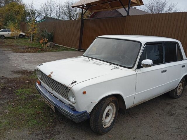 Белый ВАЗ 2101, объемом двигателя 1.3 л и пробегом 456 тыс. км за 297 $, фото 1 на Automoto.ua