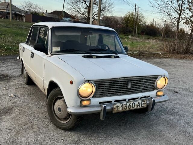 Белый ВАЗ 2101, объемом двигателя 0 л и пробегом 2 тыс. км за 596 $, фото 9 на Automoto.ua