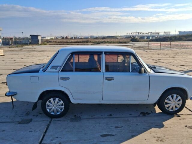 Белый ВАЗ 2101, объемом двигателя 0 л и пробегом 2 тыс. км за 700 $, фото 3 на Automoto.ua