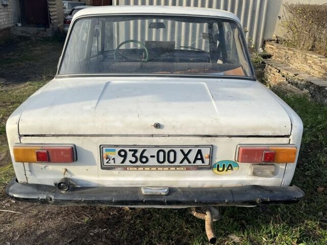 Белый ВАЗ 2101, объемом двигателя 1.2 л и пробегом 200 тыс. км за 333 $, фото 2 на Automoto.ua