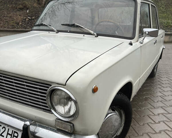 Белый ВАЗ 2101, объемом двигателя 1.2 л и пробегом 33 тыс. км за 777 $, фото 4 на Automoto.ua