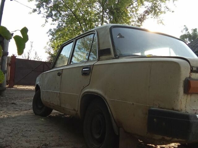 Белый ВАЗ 2101, объемом двигателя 0 л и пробегом 454 тыс. км за 231 $, фото 5 на Automoto.ua