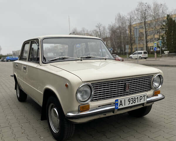Белый ВАЗ 2101, объемом двигателя 1.2 л и пробегом 23 тыс. км за 2000 $, фото 1 на Automoto.ua