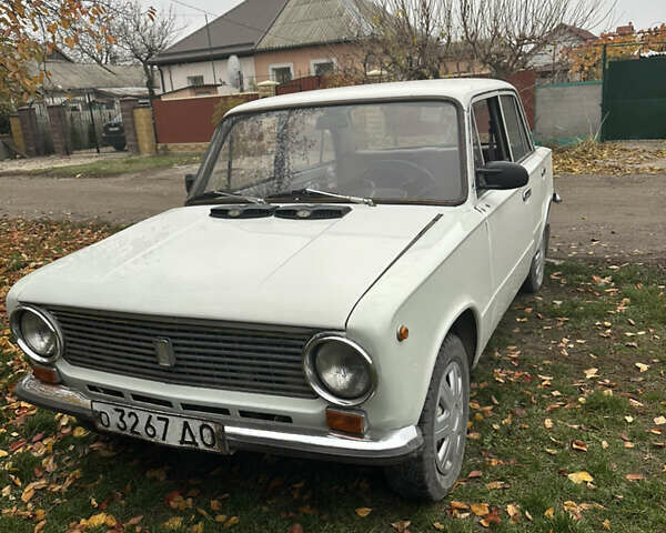 Белый ВАЗ 2101, объемом двигателя 1.3 л и пробегом 800 тыс. км за 663 $, фото 6 на Automoto.ua