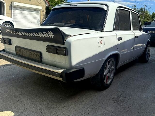 Белый ВАЗ 2101, объемом двигателя 1.5 л и пробегом 400 тыс. км за 1350 $, фото 2 на Automoto.ua