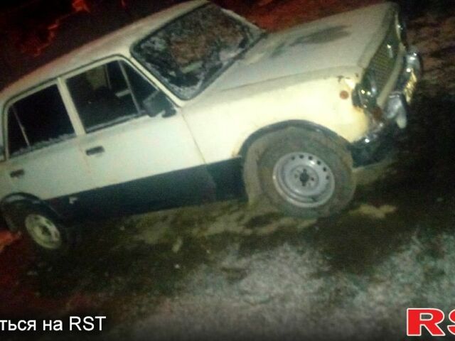 Белый ВАЗ 2101, объемом двигателя 16 л и пробегом 0 тыс. км за 450 $, фото 5 на Automoto.ua