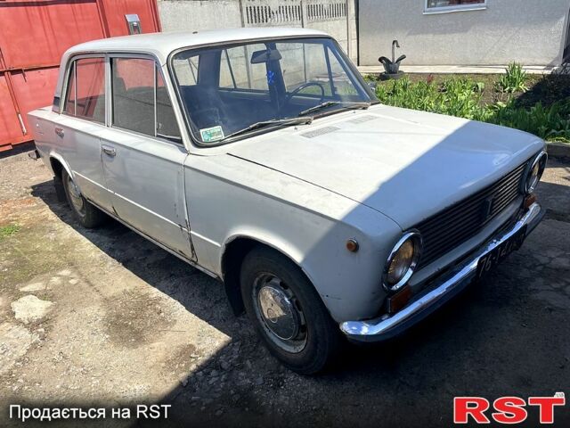 ВАЗ 2101 1982 в Чугуеве на Automoto.ua Белый ВАЗ 2101, объемом двигателя 1.2 л и пробегом 80 тыс. км за 600 $, фото 1 на Automoto.ua