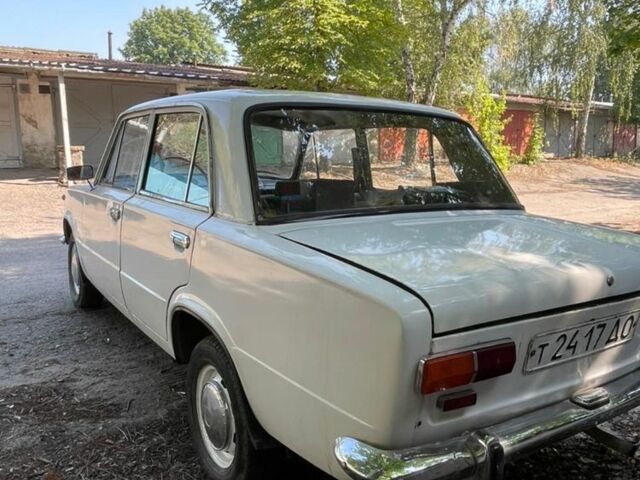 Белый ВАЗ 2101, объемом двигателя 1.3 л и пробегом 58 тыс. км за 721 $, фото 3 на Automoto.ua