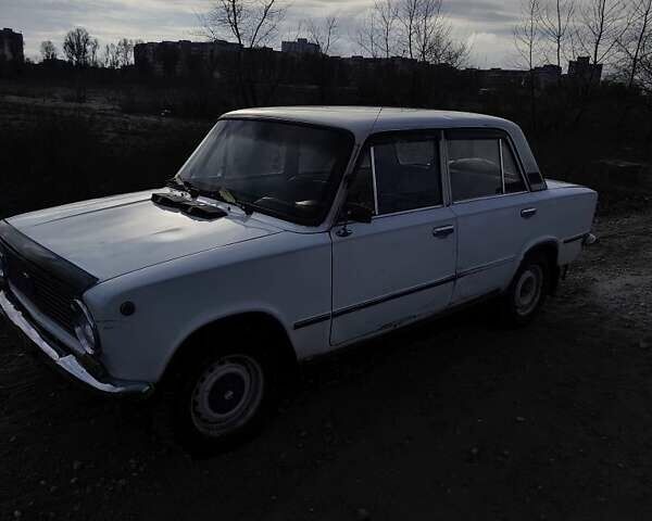 Белый ВАЗ 2101, объемом двигателя 1.5 л и пробегом 100 тыс. км за 474 $, фото 2 на Automoto.ua